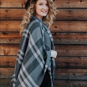 Grey Plaid Fringe Ruana Scarf Shawl Wrap Combo